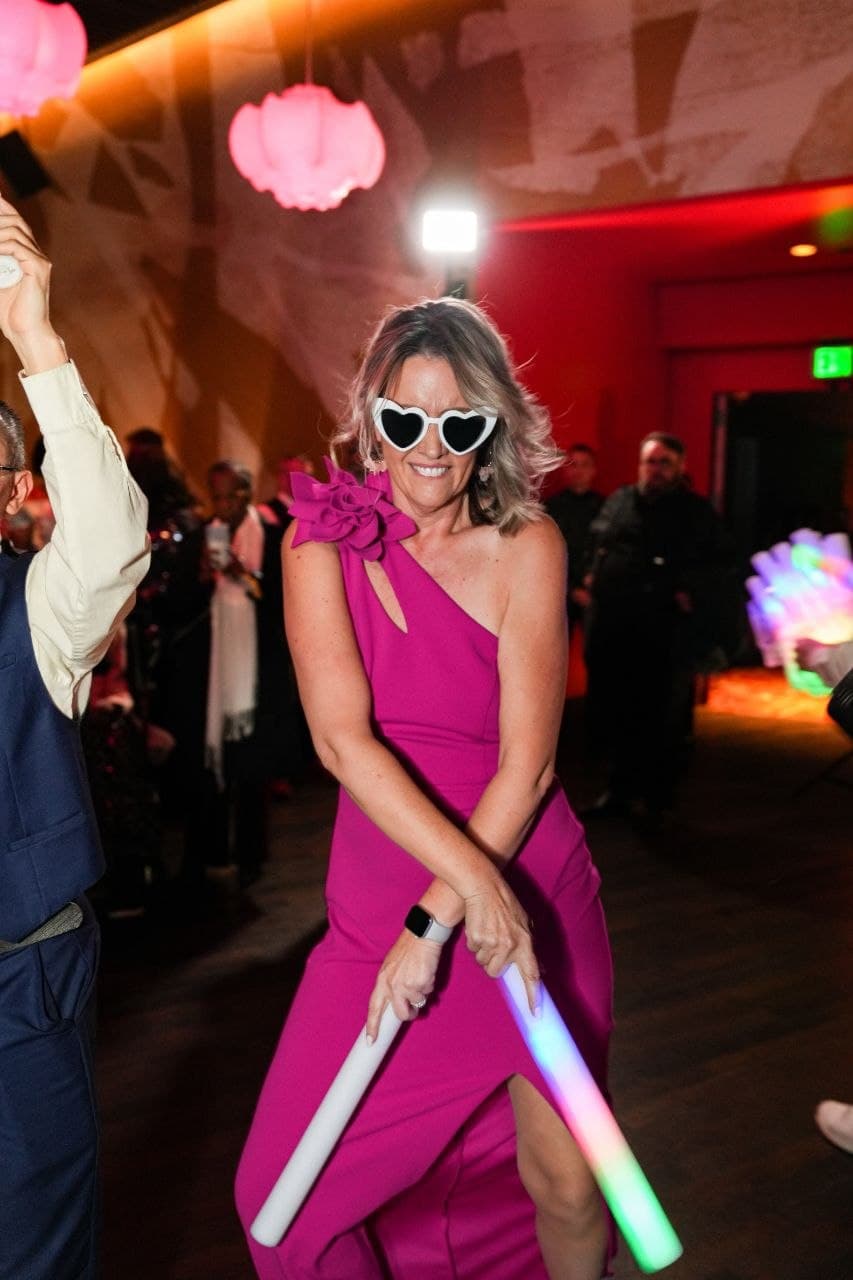 Wedding guest candid portrait, luxury Dallas venue
